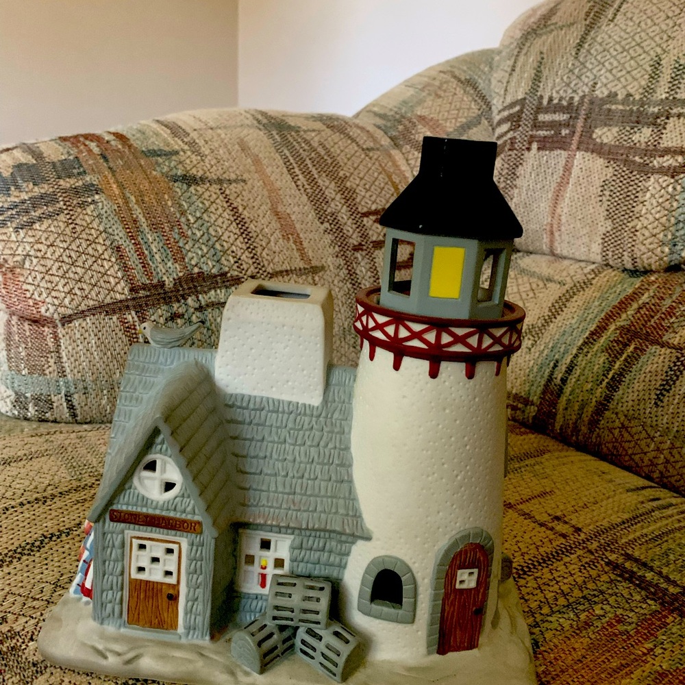 Light House tea light burner